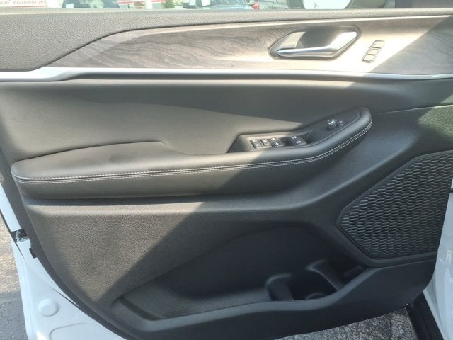 2027 Jeep Grand Cherokee Limited