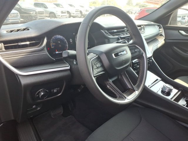 2025 Jeep Grand Cherokee L Laredo X