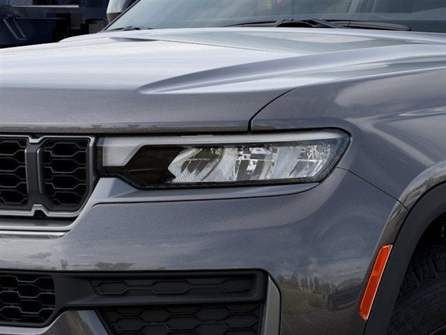 2026 Jeep Grand Cherokee L Laredo Altitude