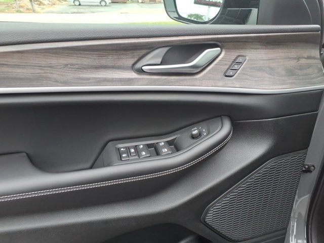 2027 Jeep Grand Cherokee L Limited