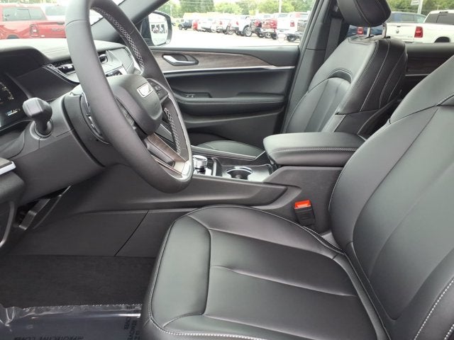 2027 Jeep Grand Cherokee L Limited