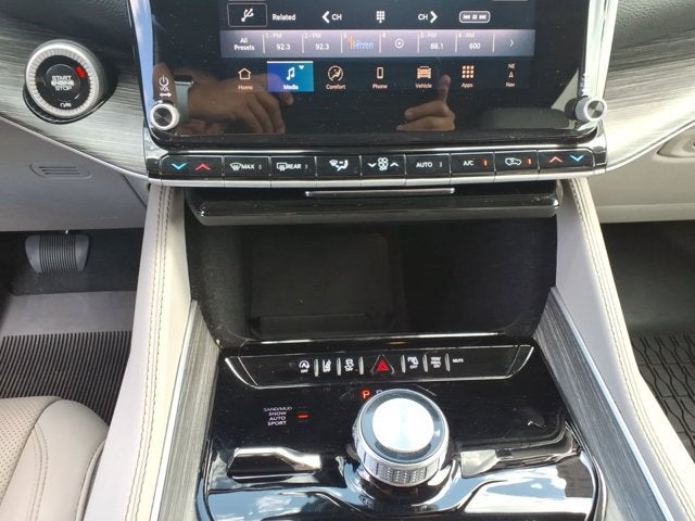 2024 Jeep Wagoneer L Series II