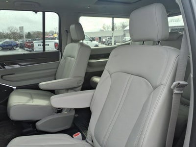 2023 Jeep Wagoneer Series II