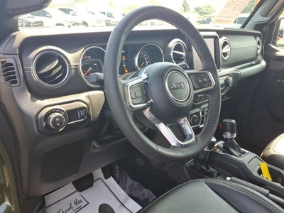 2023 Jeep Gladiator Overland