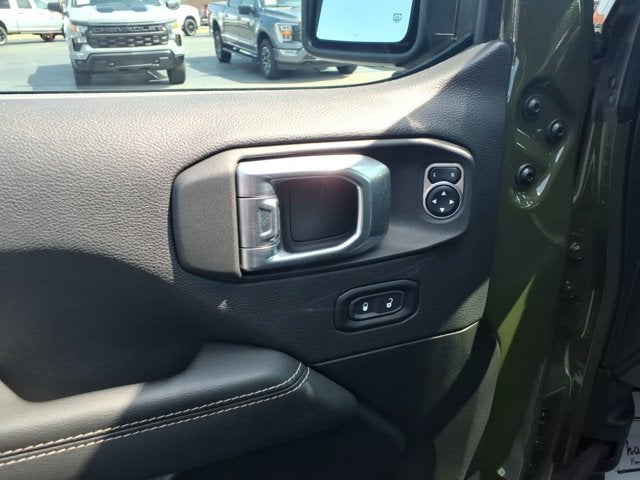 2023 Jeep Gladiator Overland