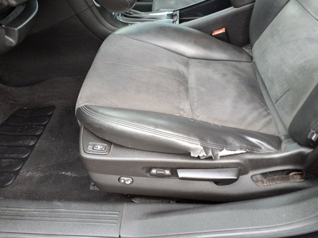 2011 Chevrolet Malibu LT w/2LT