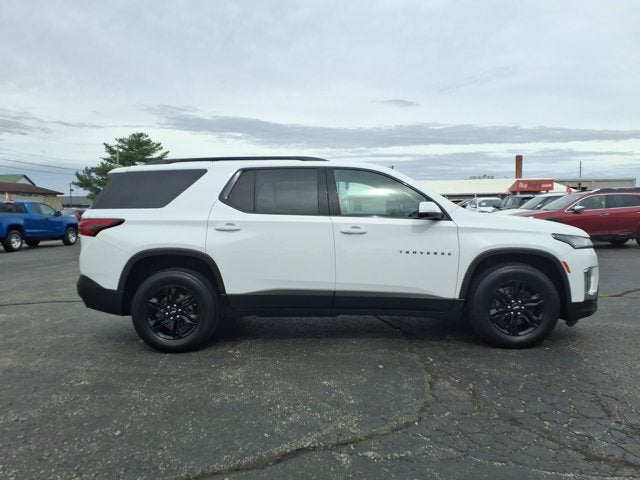 2022 Chevrolet Traverse LT Cloth
