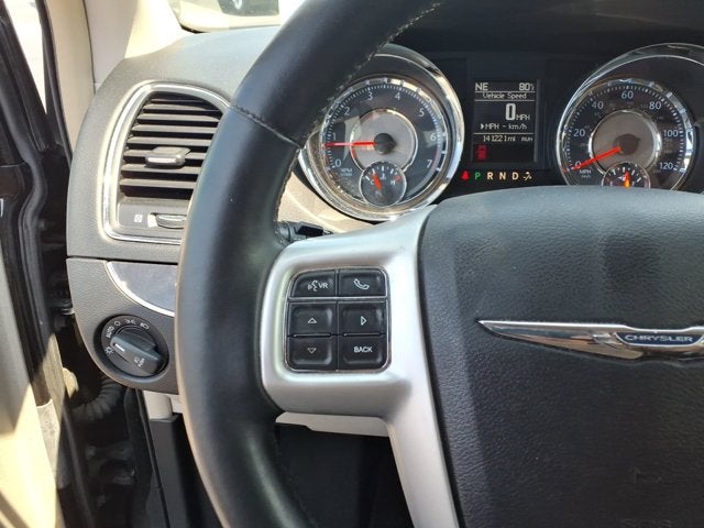 2015 Chrysler Town & Country Touring-L