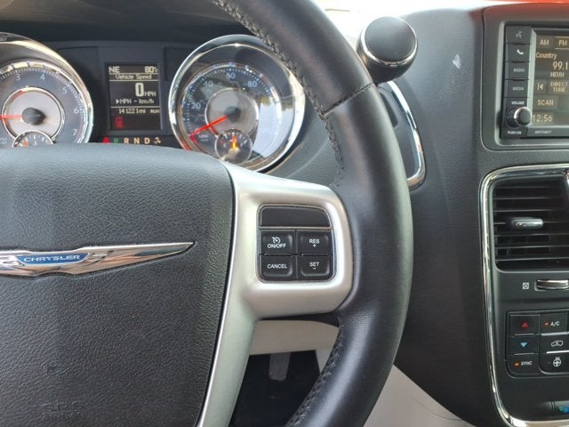 2015 Chrysler Town & Country Touring-L
