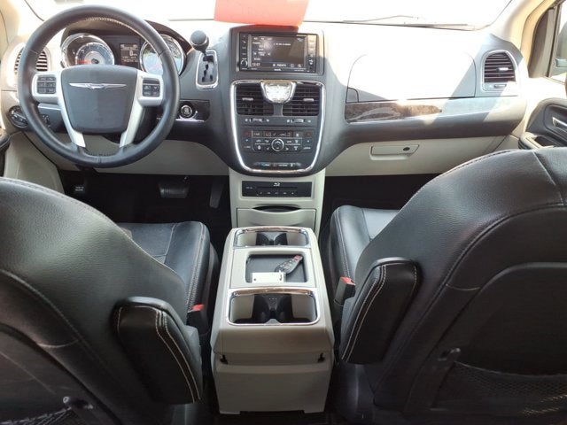 2015 Chrysler Town & Country Touring-L