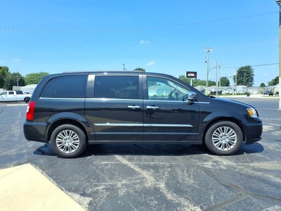 2015 Chrysler Town & Country Touring-L
