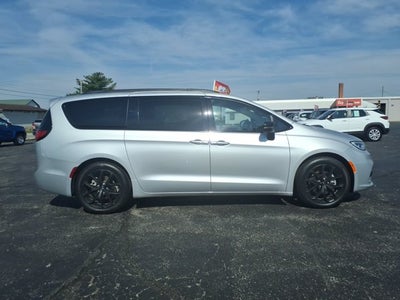 2024 Chrysler Pacifica Limited