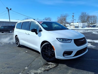 2025 Chrysler Pacifica Limited