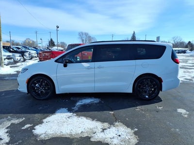 2025 Chrysler Pacifica Limited