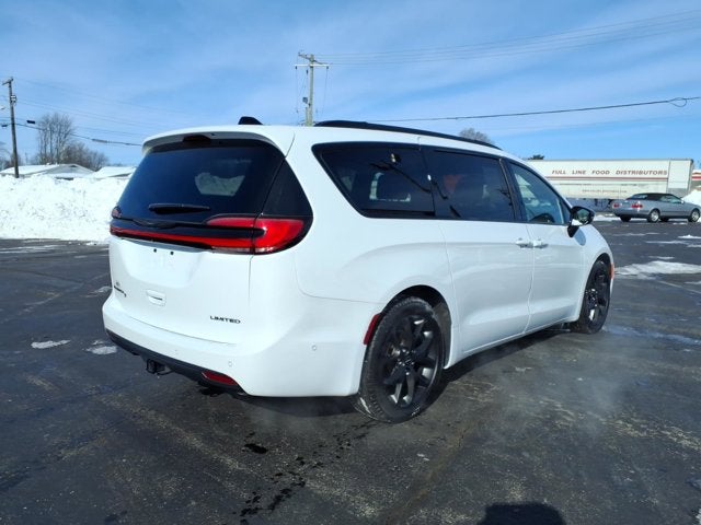 2025 Chrysler Pacifica Limited