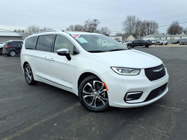 2025 Chrysler Pacifica Pinnacle