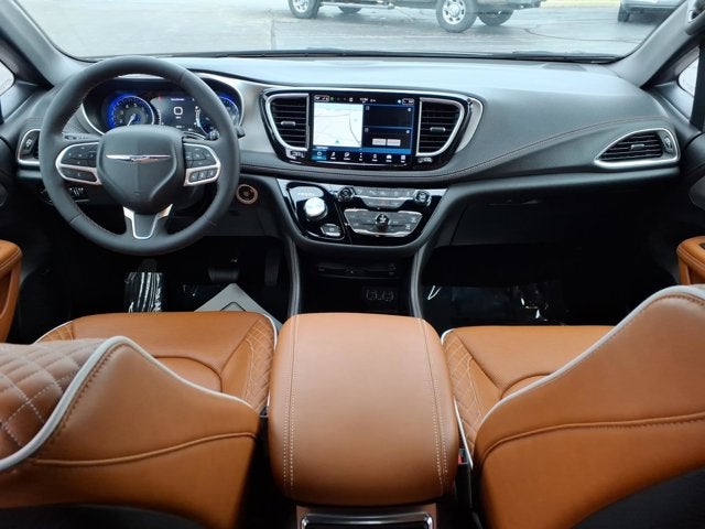 2025 Chrysler Pacifica Pinnacle
