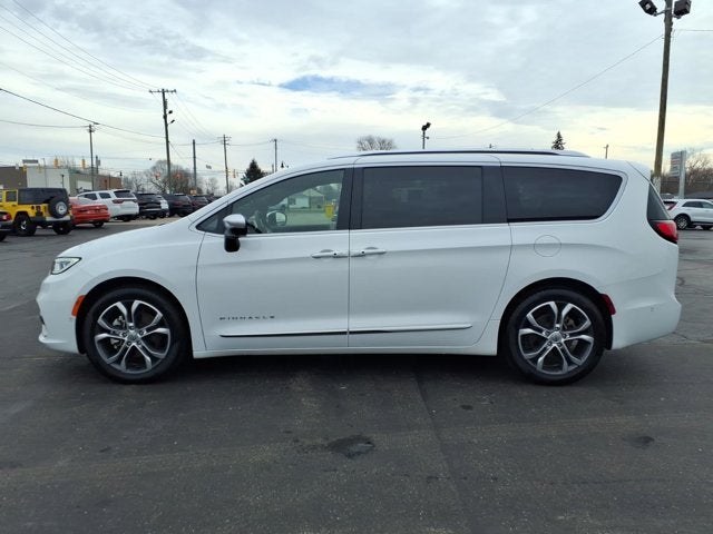 2025 Chrysler Pacifica Pinnacle