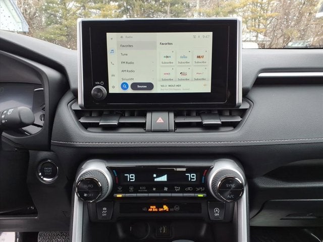 2025 Toyota RAV4 XLE