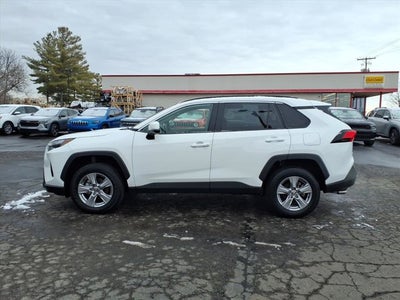 2025 Toyota RAV4 XLE