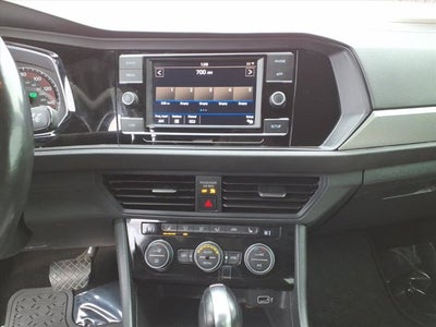 2019 Volkswagen Jetta Base