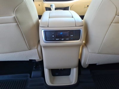 2018 Toyota Highlander Base