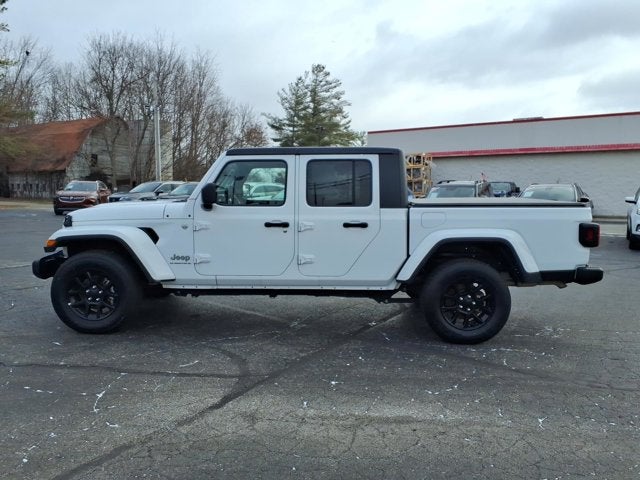 2023 Jeep Gladiator Overland