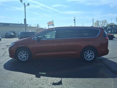 2024 Chrysler Pacifica Touring L