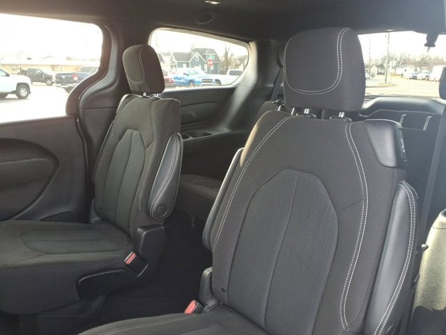 2023 Chrysler Pacifica Touring