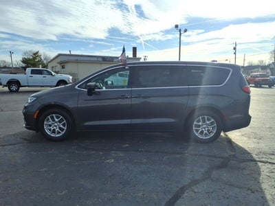 2023 Chrysler Pacifica Touring