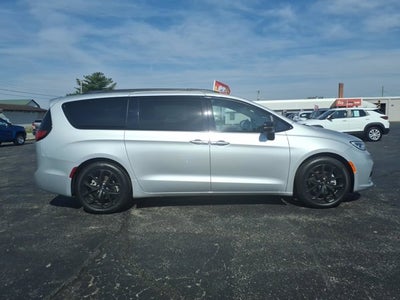 2024 Chrysler Pacifica Limited