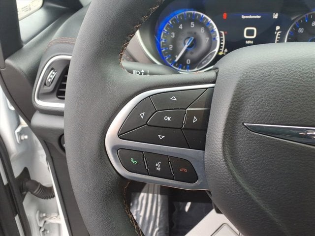 2025 Chrysler Pacifica Pinnacle