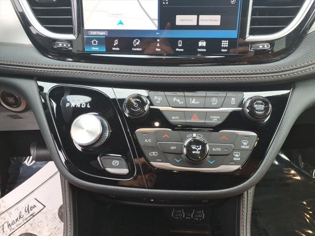 2025 Chrysler Pacifica Pinnacle