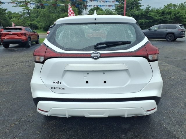 2025 Nissan Kicks Play S
