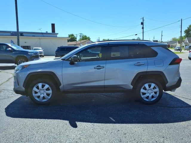 2020 Toyota RAV4 LE