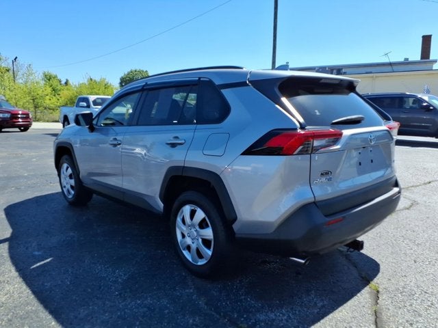 2020 Toyota RAV4 LE
