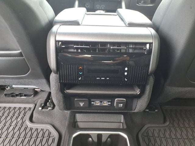 2024 Jeep Wagoneer Series II Carbide