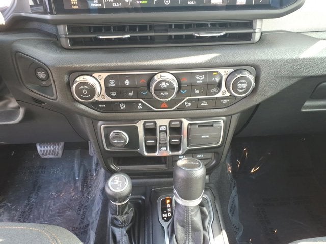 2024 Jeep Gladiator Sport S