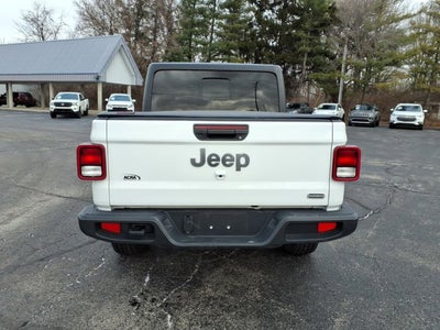 2023 Jeep Gladiator Overland