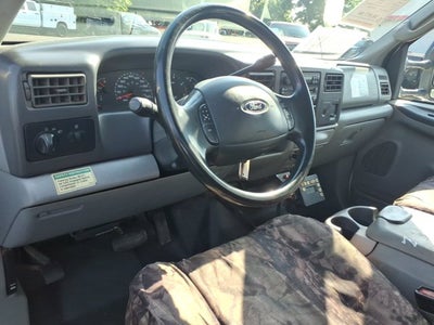 2004 Ford Super Duty F-550 DRW UTILITYBED W/CRANE