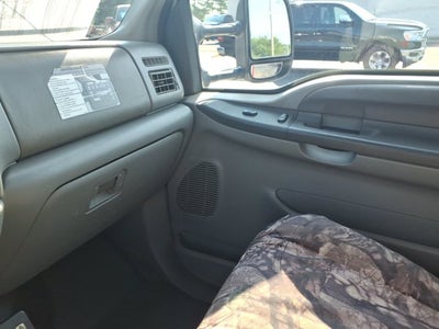 2004 Ford Super Duty F-550 DRW UTILITYBED W/CRANE