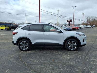2025 Ford Escape ST-Line Select