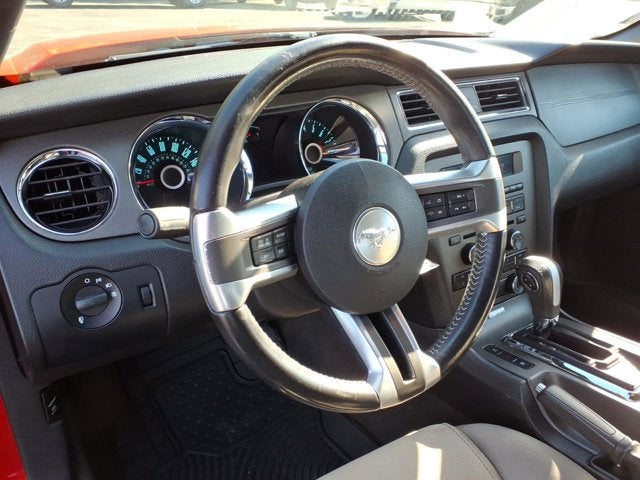 2014 Ford Mustang V6