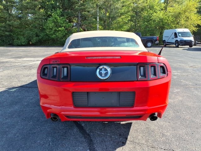 2014 Ford Mustang V6