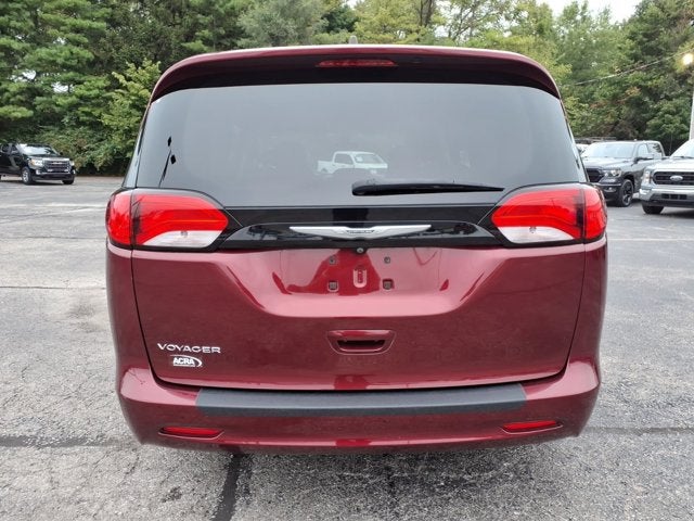 2022 Chrysler Voyager LX