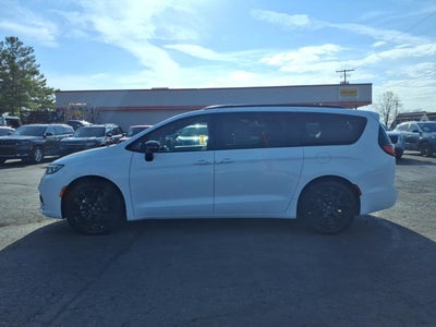 2025 Chrysler Pacifica Limited
