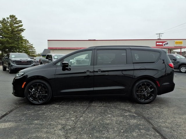 2025 Chrysler Pacifica Limited