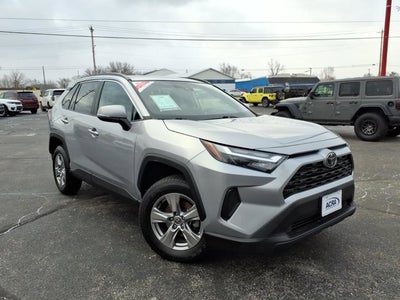 2022 Toyota RAV4 XLE