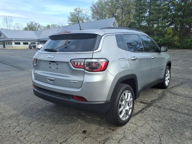 2022 Jeep Compass Latitude Lux