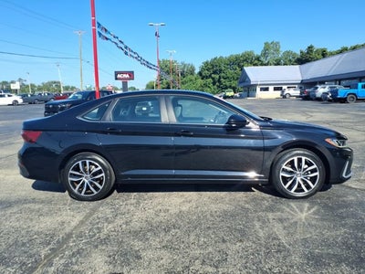 2025 Volkswagen Jetta SE